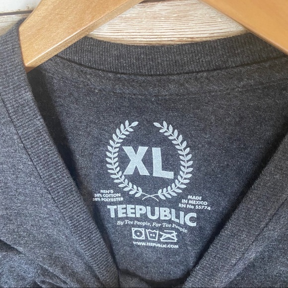 Golden Fall Graphic Tee - Picture 3 of 3